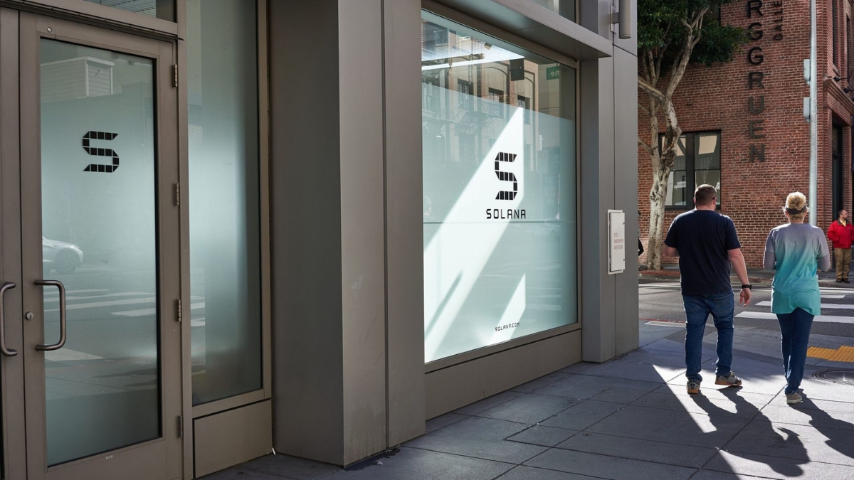 Solana memeverse hit by correction, Will SOL react to this? | Headlines | News | CoinMarketCap