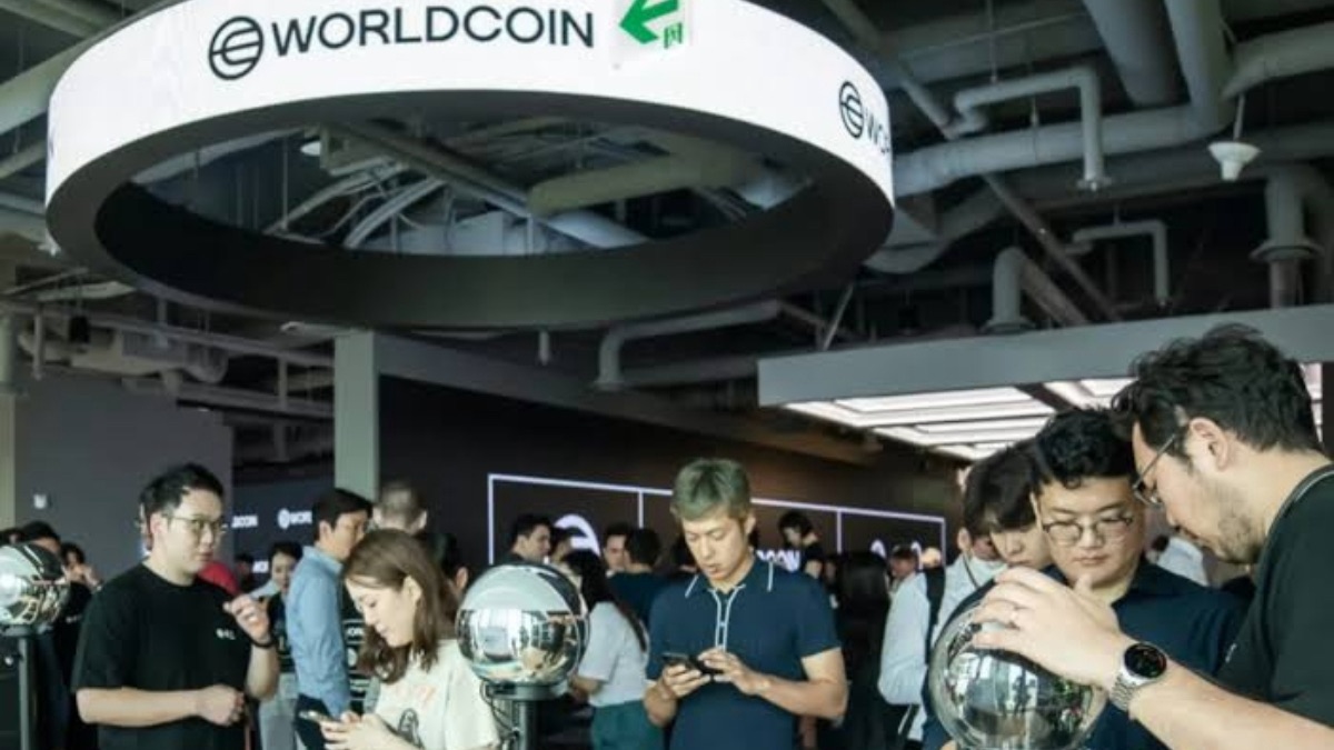 Worldcoin surges 76% in 7 days, triggers mysterious whale profits | Headlines | News | CoinMarketCap